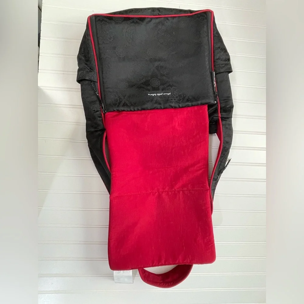 Petunia Pickle Bottom Red Black Diaper Shoulder Crossbody Bag Midnight Iris Roll